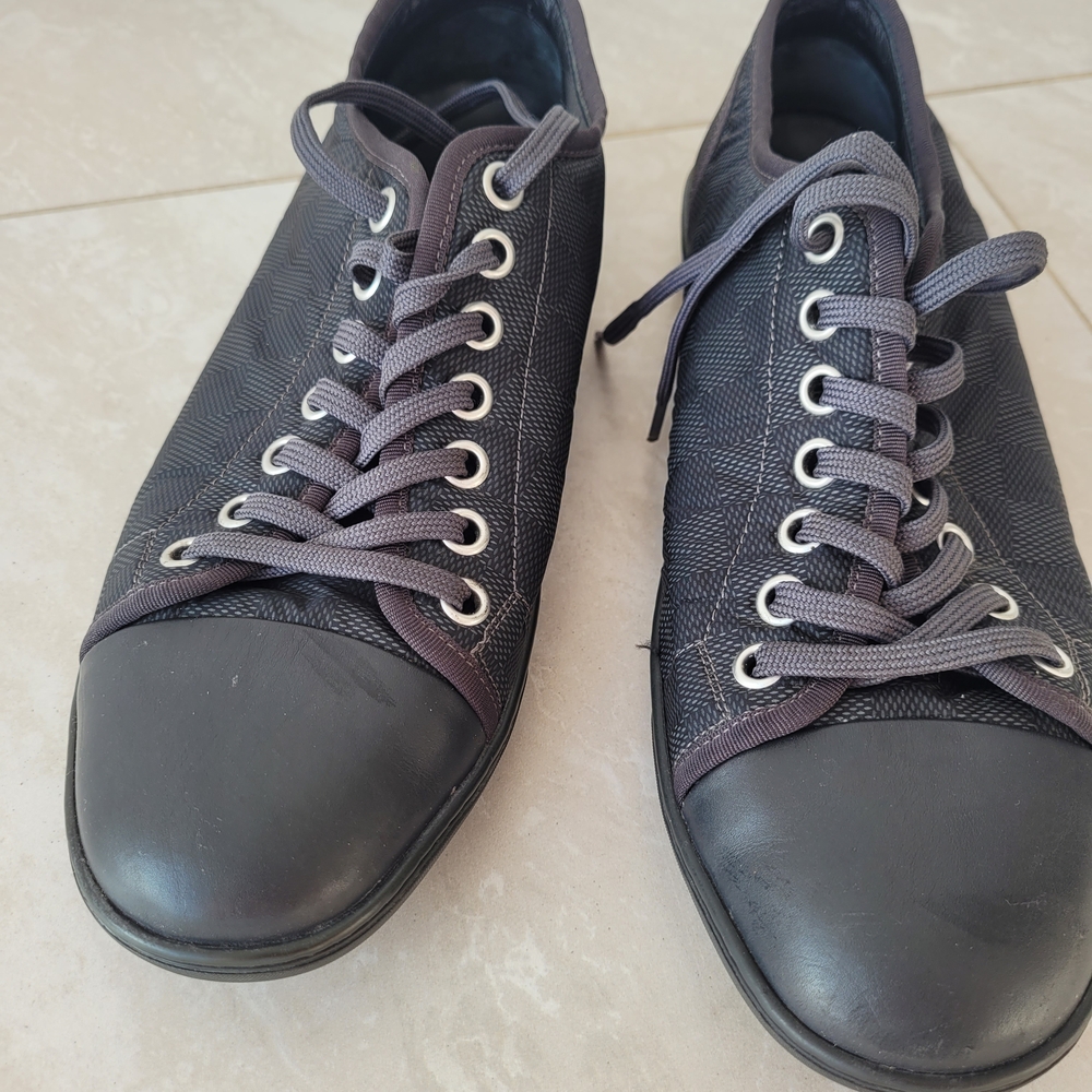 Authentic Louis Vuitton Low Top Damier Sneakers 10.5 US